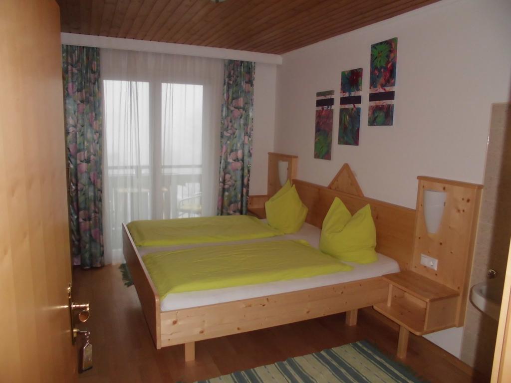 גמונד Pension & Ferienwohnung Dullnig חדר תמונה