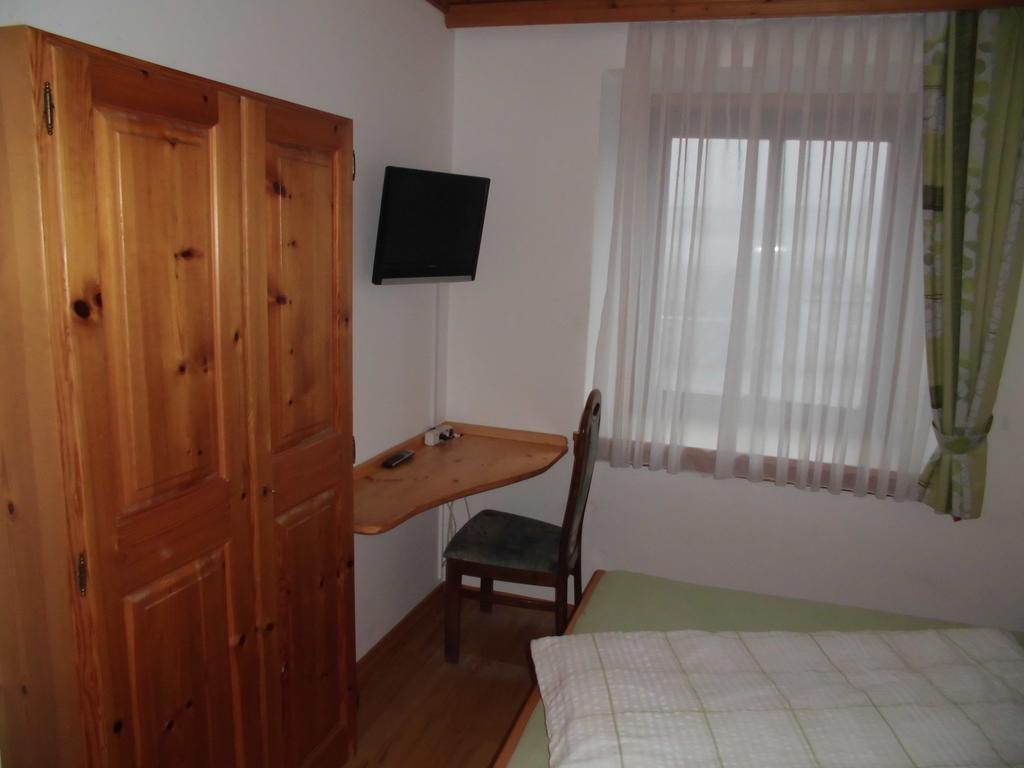 גמונד Pension & Ferienwohnung Dullnig מראה חיצוני תמונה