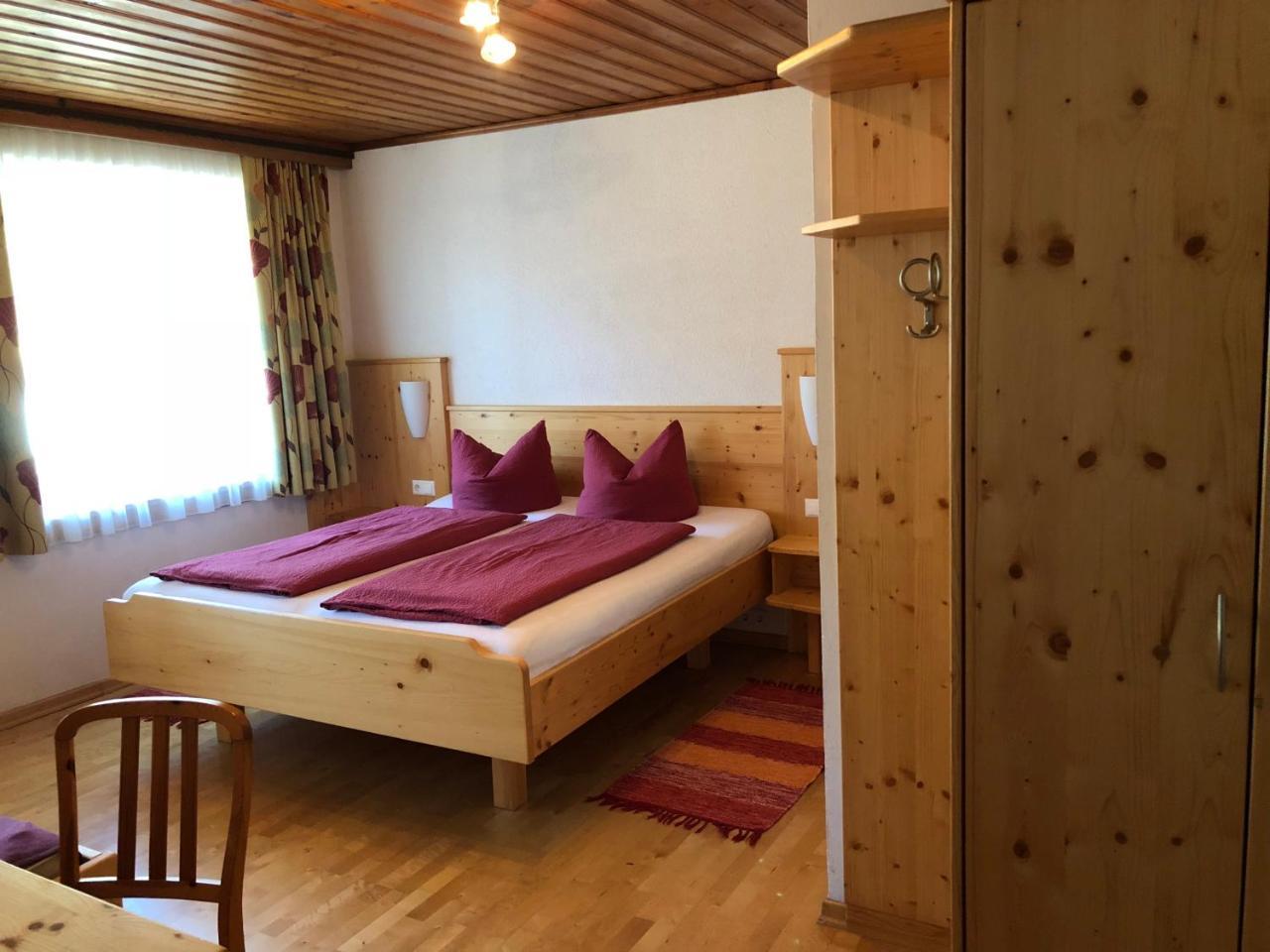גמונד Pension & Ferienwohnung Dullnig מראה חיצוני תמונה