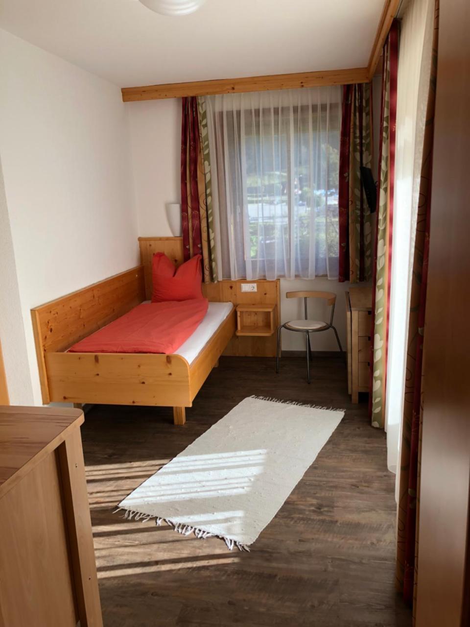 גמונד Pension & Ferienwohnung Dullnig מראה חיצוני תמונה